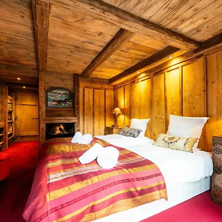 Chalet Chalet Le K2 1850, Plein Centre De 1850 Et Aux Pieds Des Pistes De Skis Courchevel
